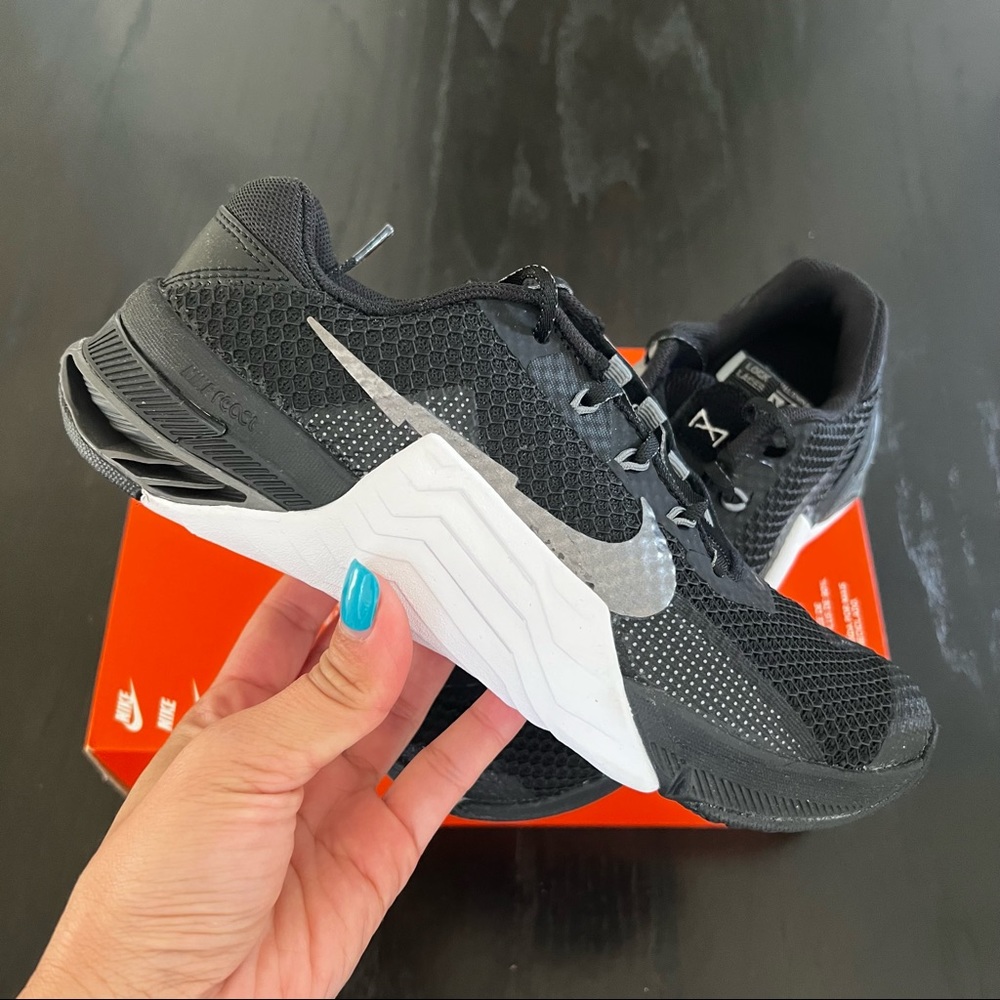 ✔️ New✔️ NIKE Metcon 7 Metallic Dark Grey